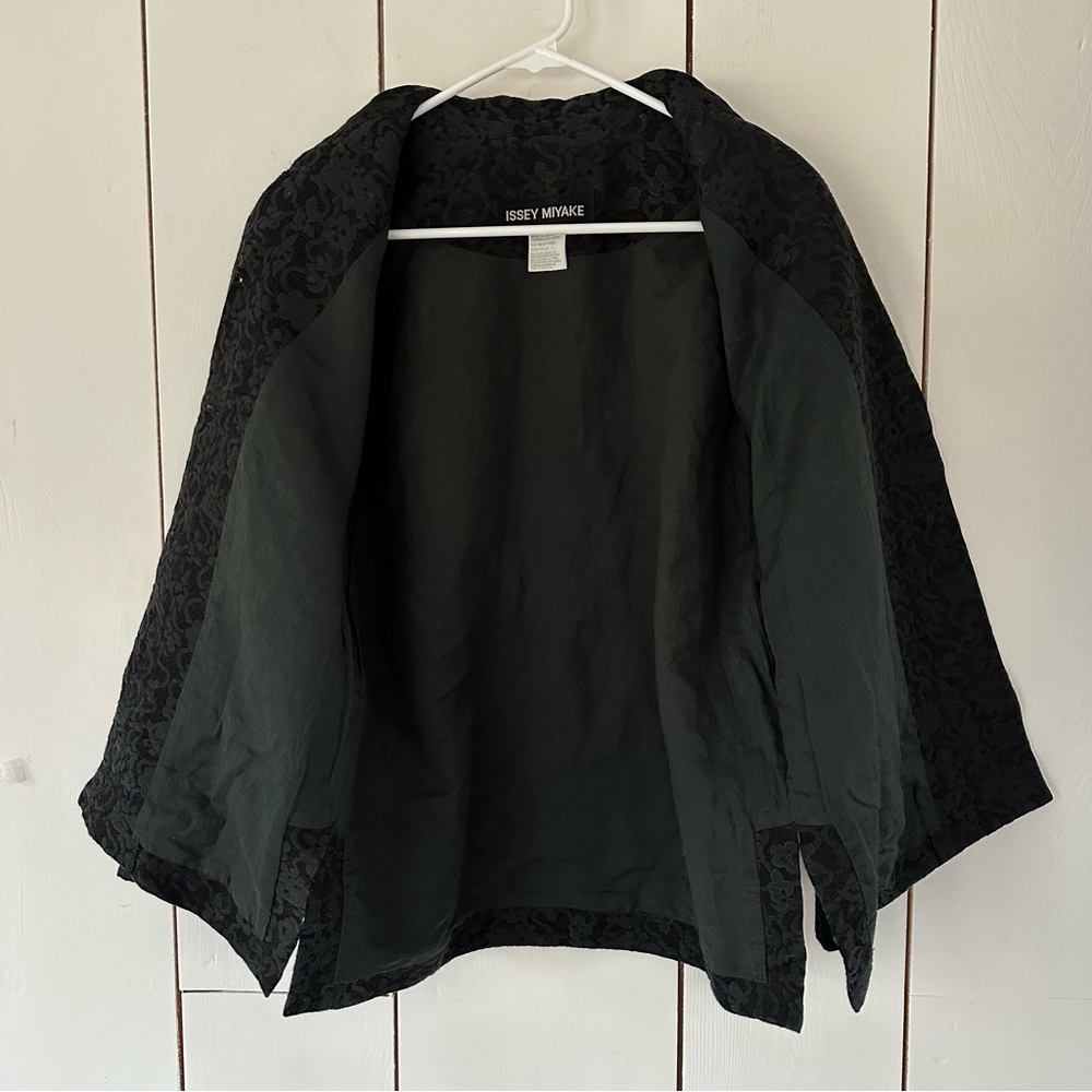 VTG 90’s Issey Miyake Black Jacket Size 3 Flower and Demon Print - Picture 13 of 15